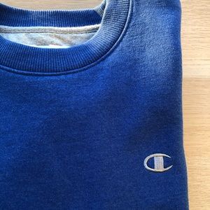 CHAMPION’S CREWNECK SWEATER